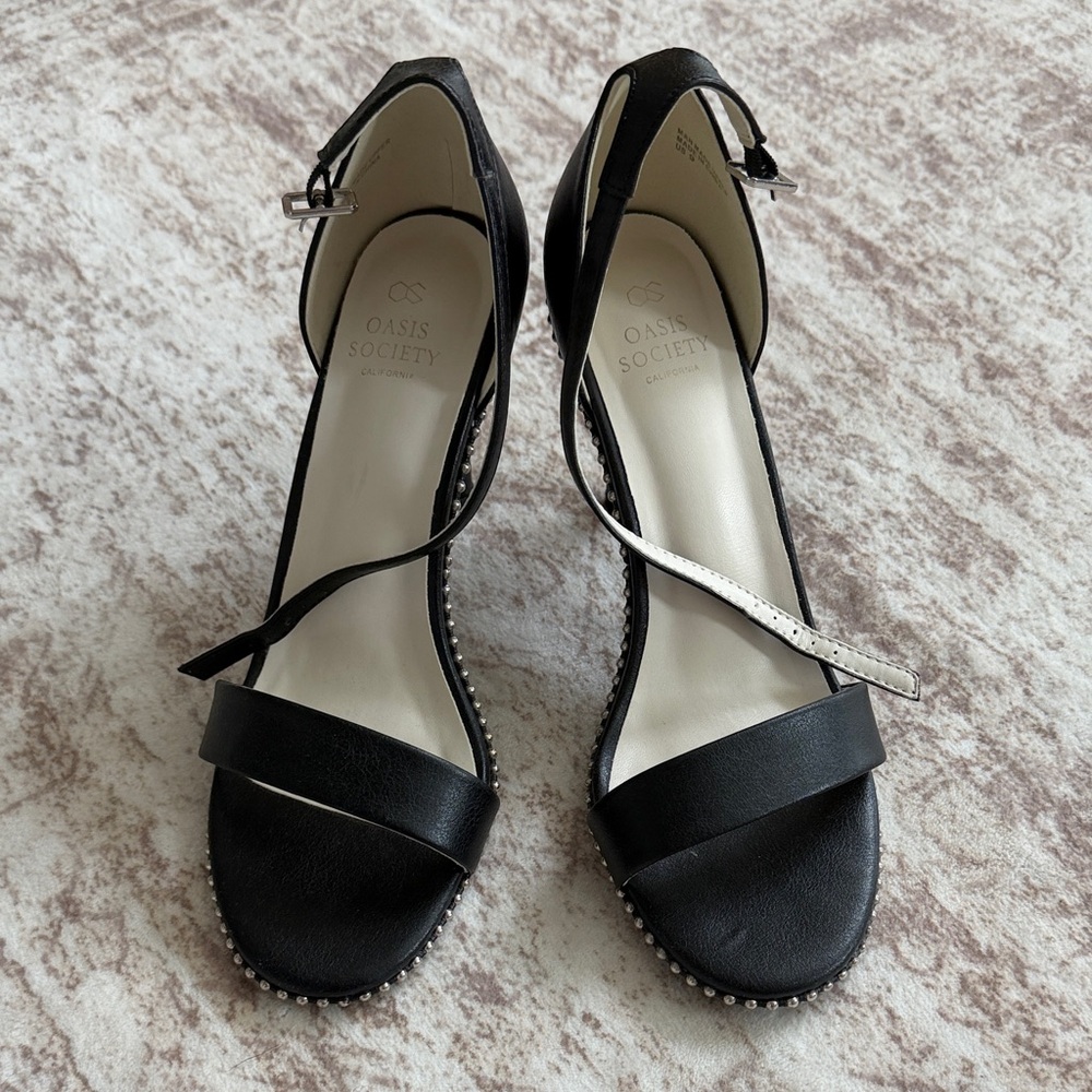 Black Strappy Women's Heels